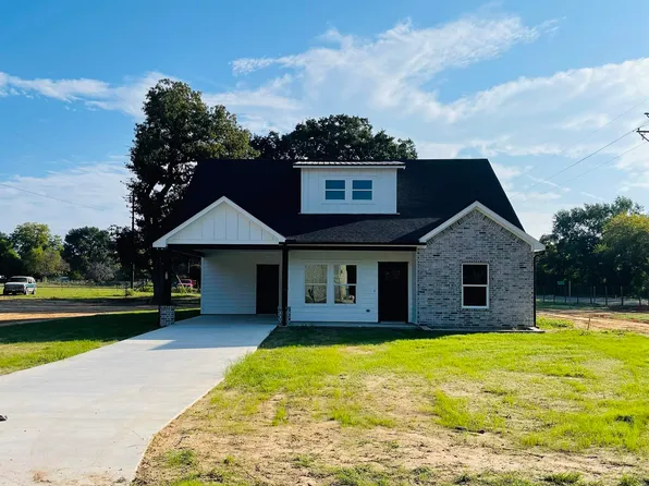 136 County Road 4114, Jacksonville, TX 75766