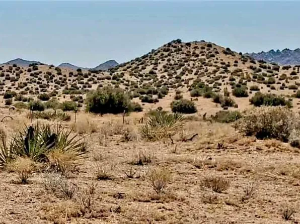 0 Trails End Rd #Ox, Pioneertown, CA 92268