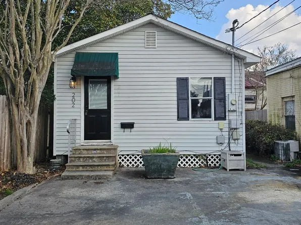 202 N Cypress St, Hammond, LA 70401