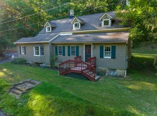 21 Hickory Run Rd, Califon, NJ 07830