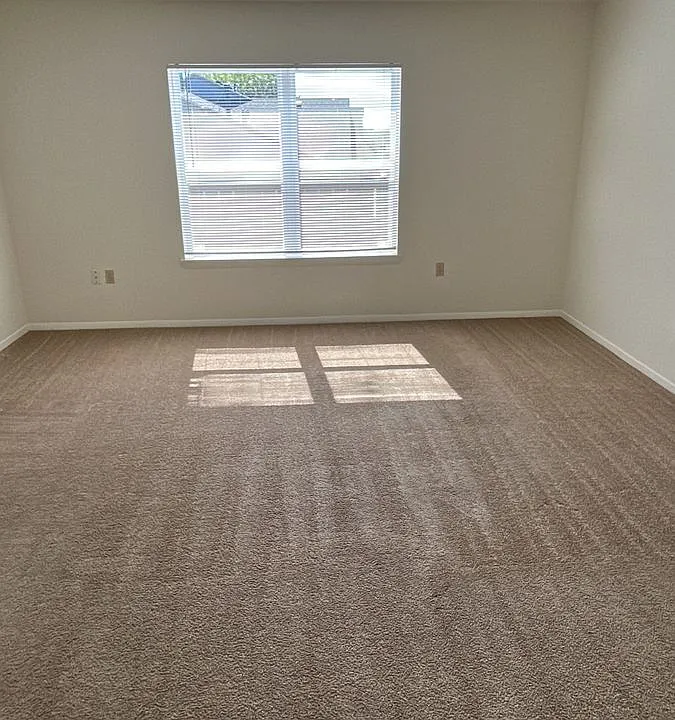 1187 Dakota Dr