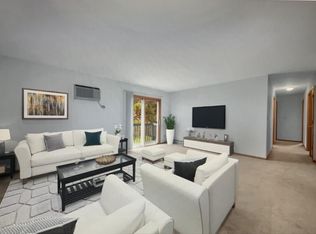 Northfield Court, Harvard, IL 60033