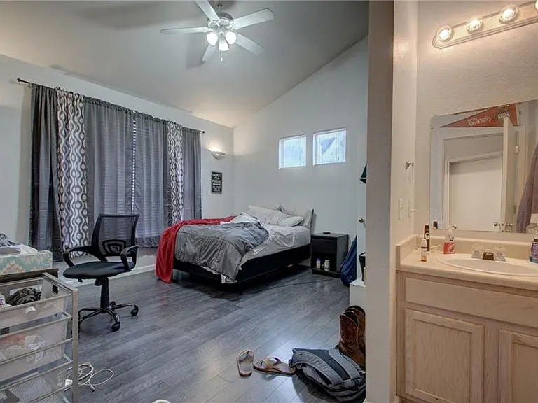 509 Elmwood Pl #B — Photo 10