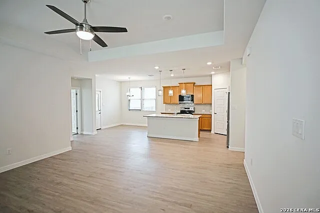 2943 Angelou St — Photo 3