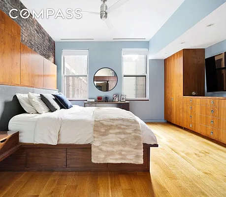 Rented by Compass | media 35