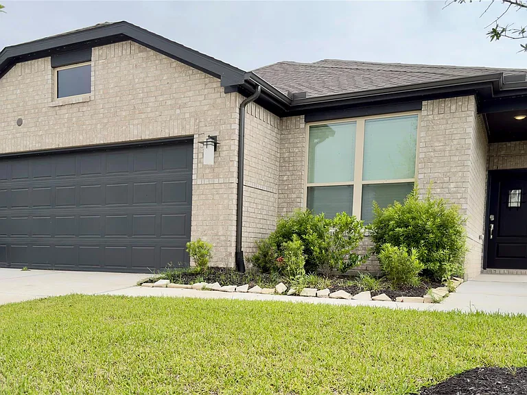 7123 Glennwick Grove Ln — Photo 3