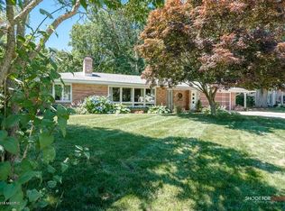 680 Larkwood Dr, Holland, MI 49423