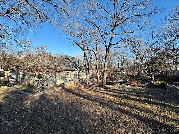 3rd image of 1202 E 10th Pl N