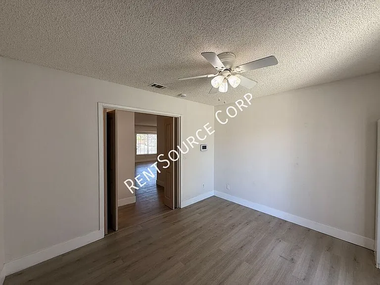 43837 David St — Photo 7