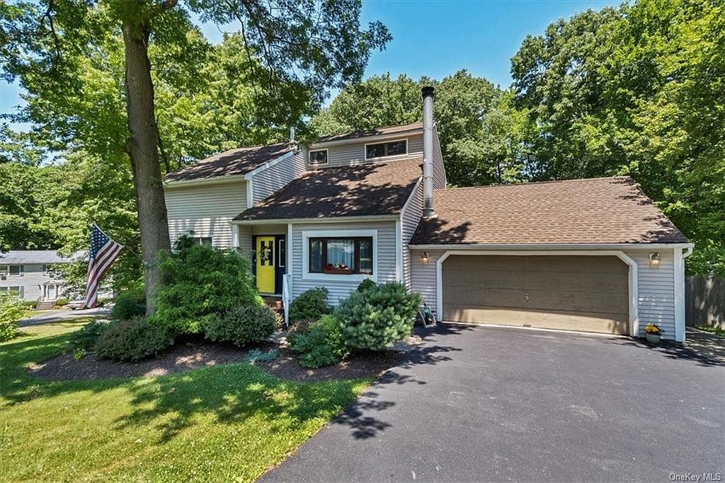 30 Hillcrest Drive, Salisbury Mills, NY 12577 Zillow