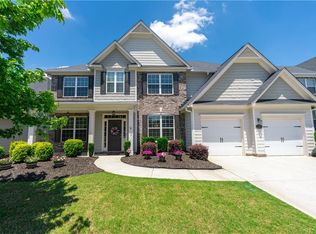 121 Crest Brooke Dr, Canton, GA 30115