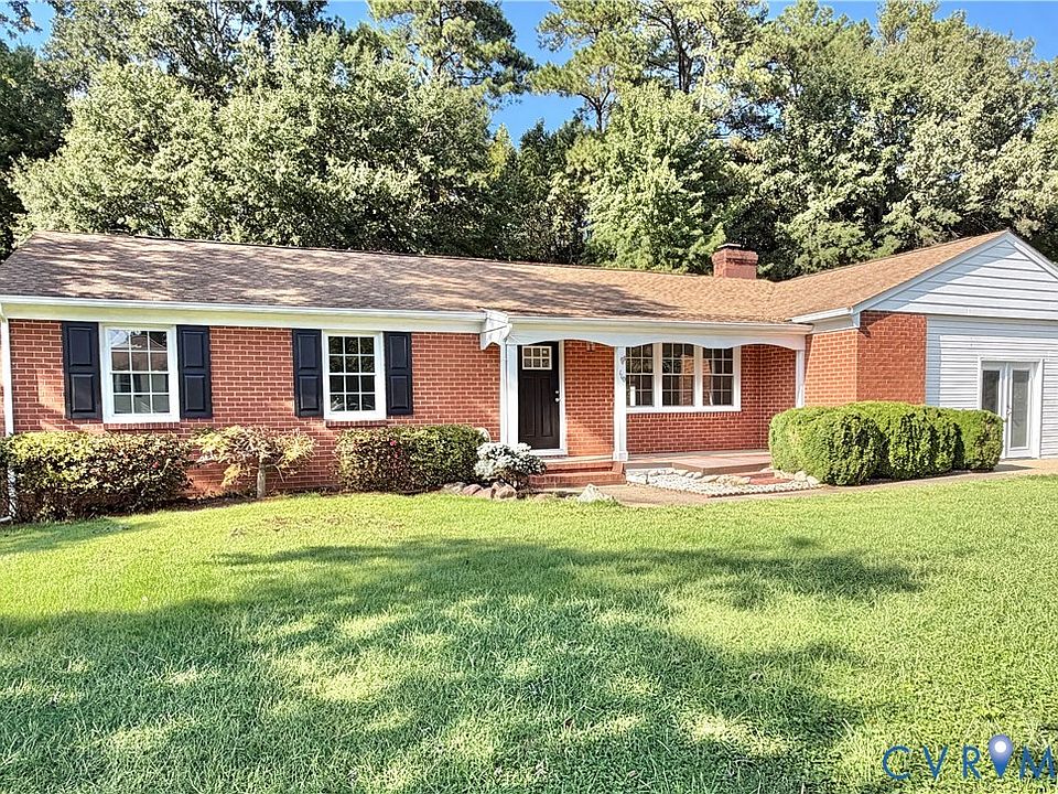 1st image of 110 Hampton Dr