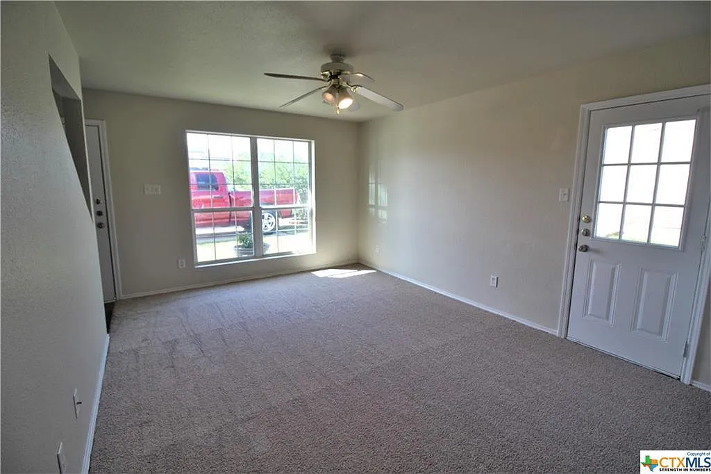 3 bed, 1175 sqft, $995 — Photo 3