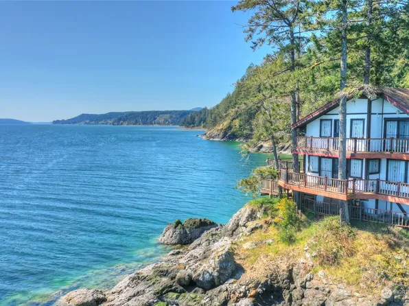 91 N Hidden Cove Lane, Lilliwaup, WA 98555