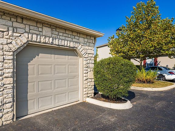 4th image of 5677 Everbrook Dr #39D