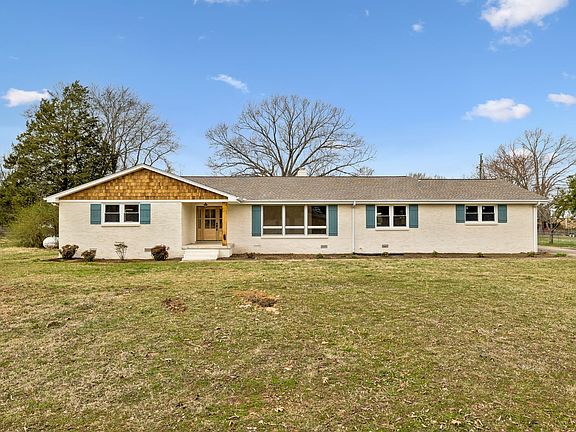 2nd image of 4080 Hunters Point Park