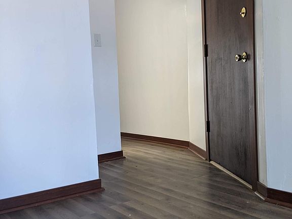 3rd image of 18206 66th Ave APT 1S