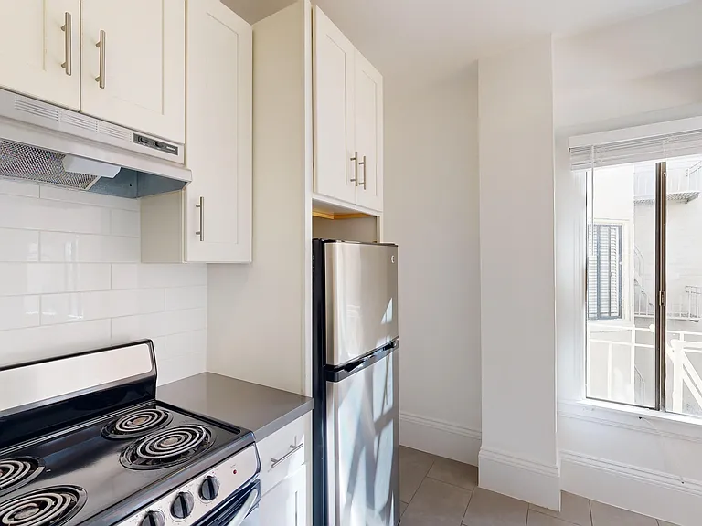 755 O'Farrell Street — Photo 18