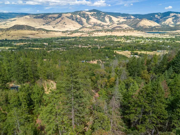 Timberlake Dr #391E25-132, Ashland, OR 97520