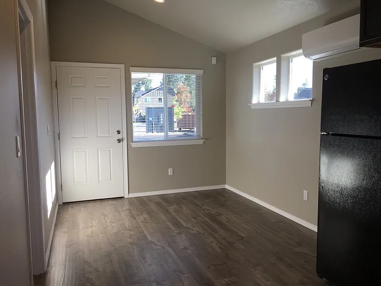 1250 W McKinney Butte Rd — Photo 2