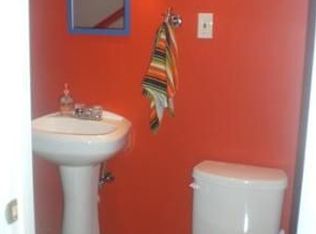 16 Mechanic St, Taunton, MA 02780