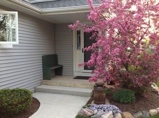 705 Wauconda Rd, Wauconda, IL 60084