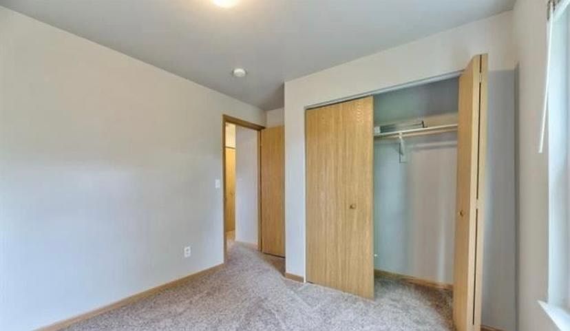 2nd image of 535 Mitchell St