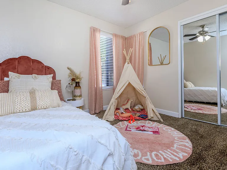 North Creek Apartment Homes — Photo 49