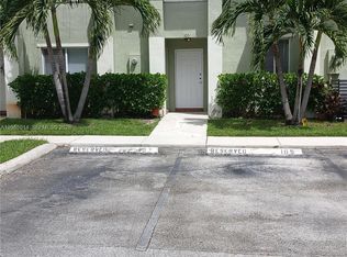 Hidden Court, Hollywood, FL 33023
