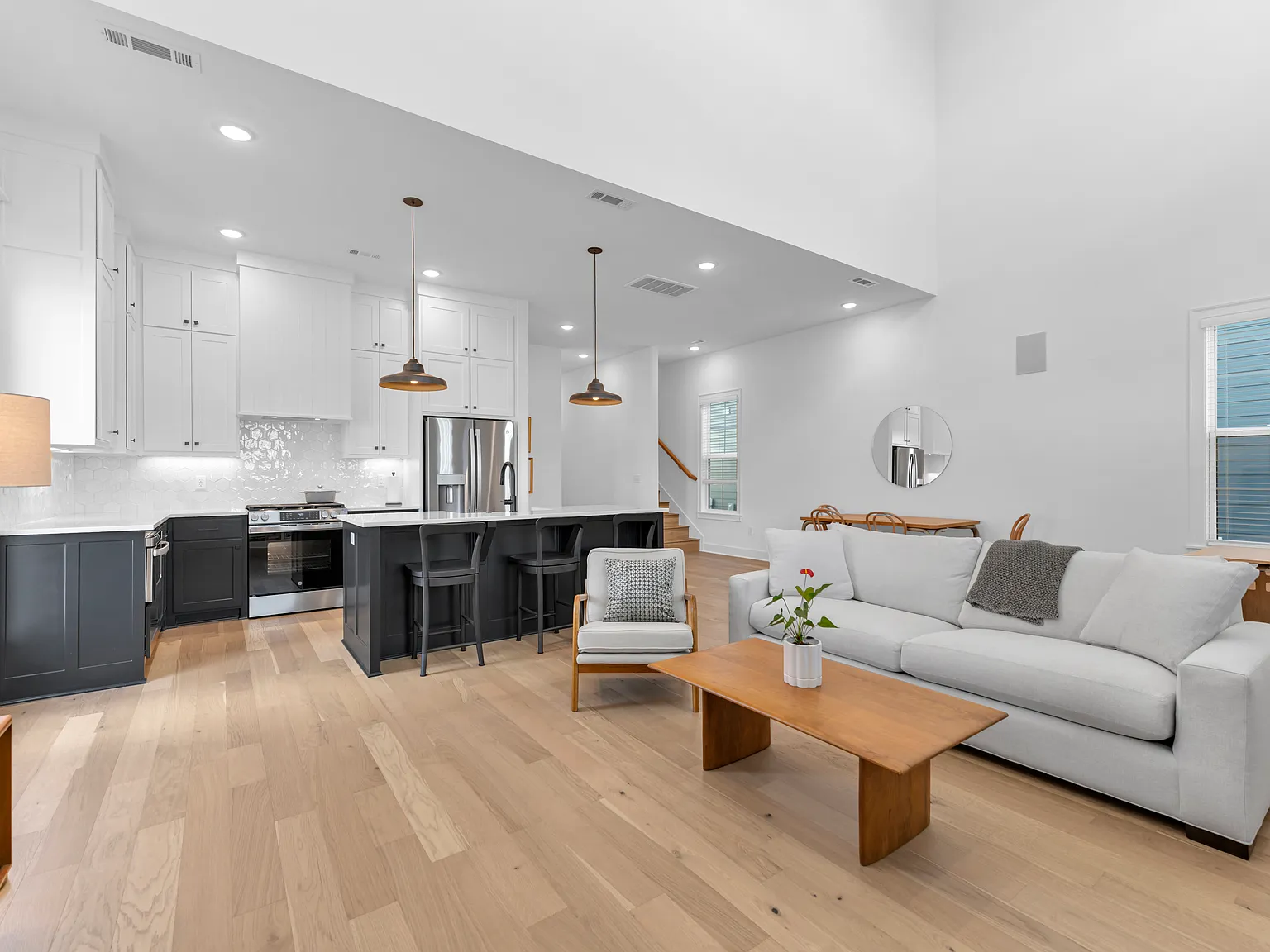 3 bed, 2.5 bath, 1836 sqft, $3,000 — Photo 4