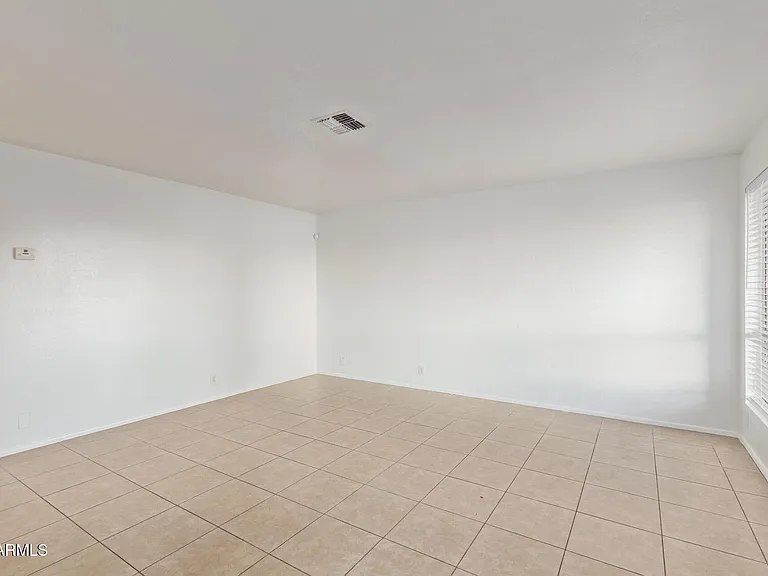 511 W Blackhawk Dr #4 — Photo 6