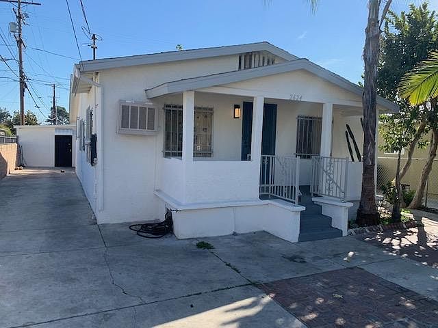 1st image of 2624 Maceo St