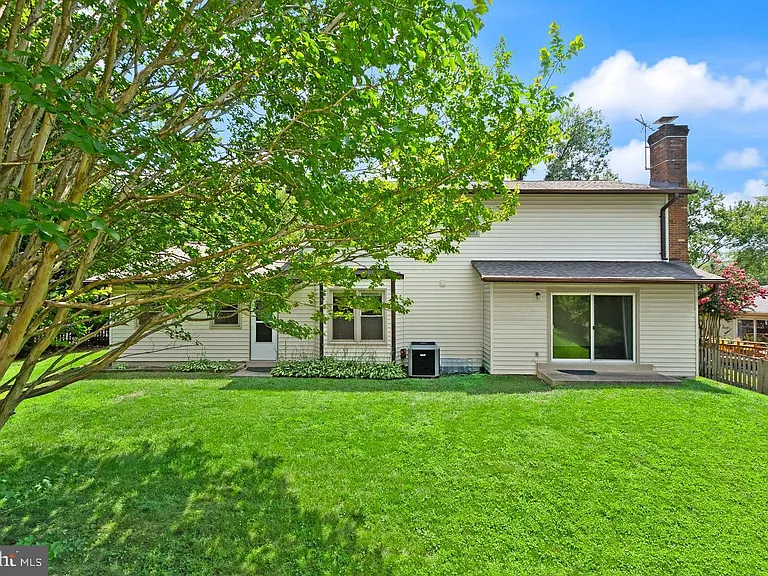 8902 Huxley Ct — Photo 77