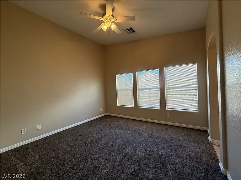 1069 Slate Crossing Ln #2 — Photo 16