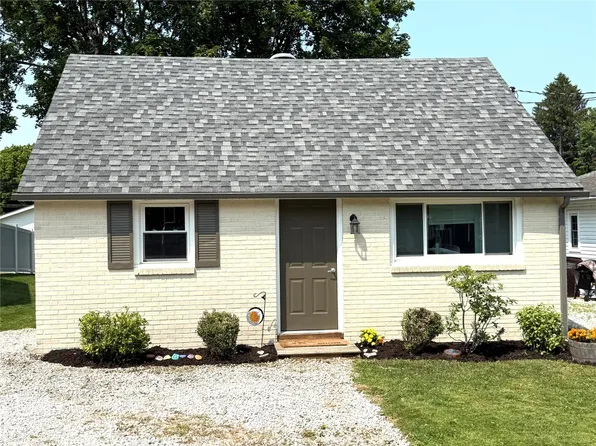 214 Maple St, Edinboro, PA 16412