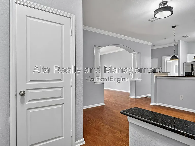 8290 Gate Pkwy #601 — Photo 3
