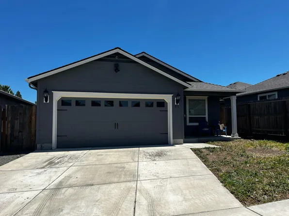 816 Nicholas Lee Dr, Medford, OR 97501