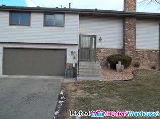 617 Portland Pl, Burnsville, MN 55337