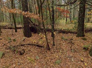 2 Walnut St, Douglas, MA 01516