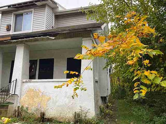 622 Trowbridge
