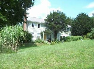 45 Abbott St, Hoosick Falls, NY 12090