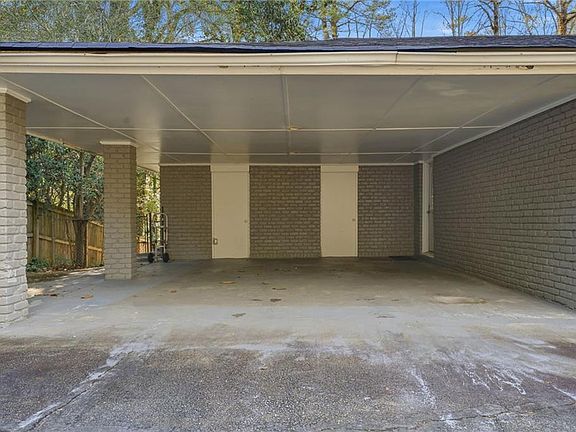 3rd image of 2952 Arrowood Dr