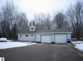 3239 E Sage Lake Rd, Lupton, MI 48635
