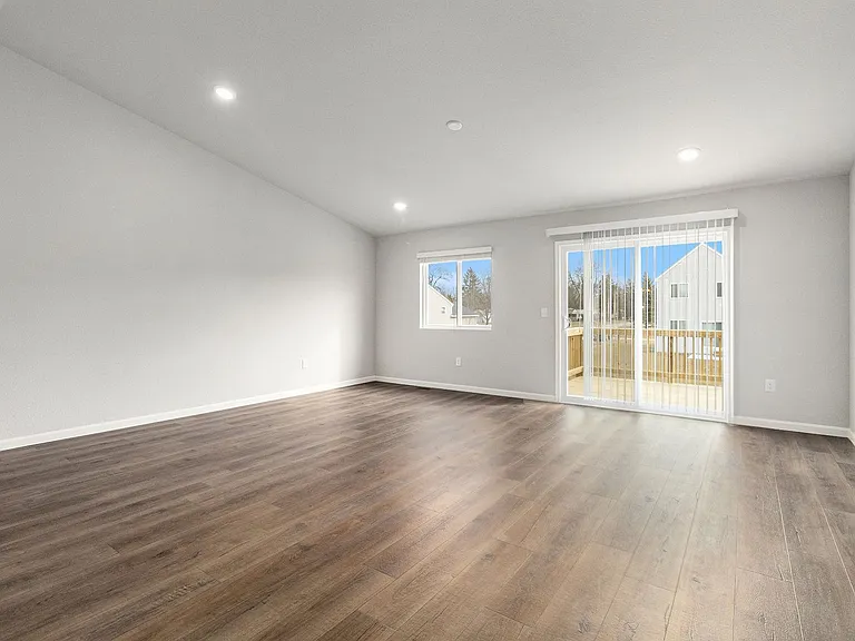 973 Vertex Cir — Photo 8
