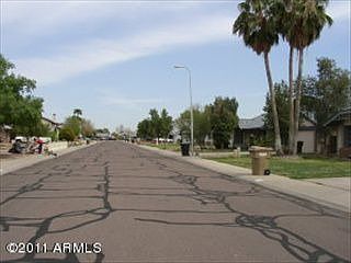 5th image of 8027 W Columbine Dr