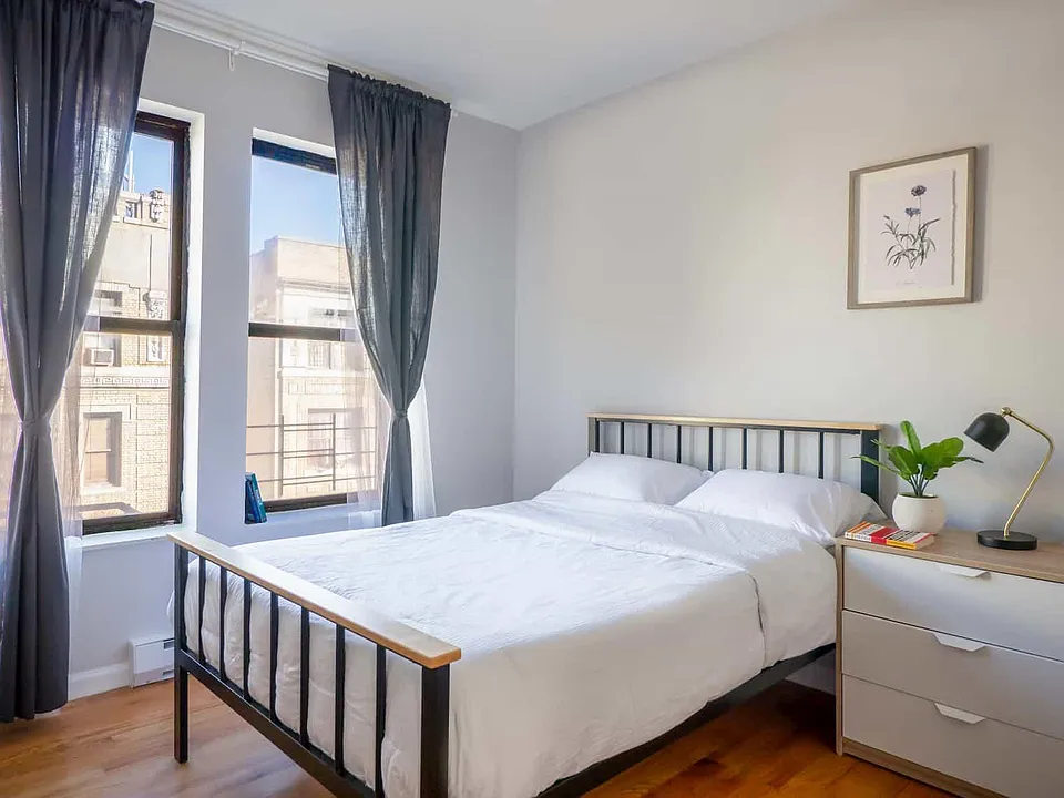 W 146th St