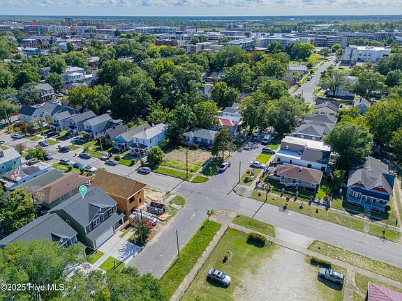 3rd image of 602 Bladen Street