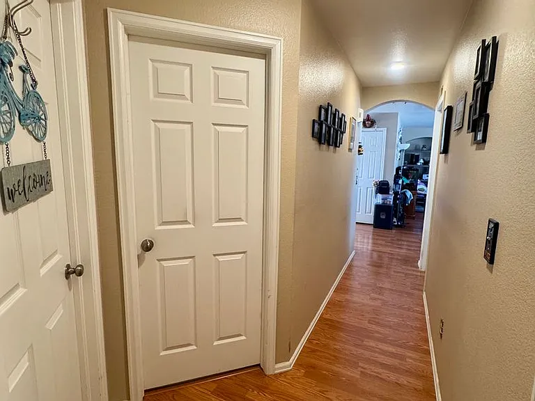 392 Ellers Grv — Photo 16