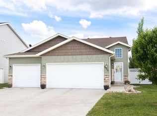 5990 56th Ave S, Fargo, ND 58104
