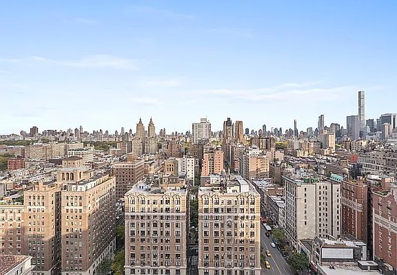 3rd image of 201 W 72nd St APT 12J
